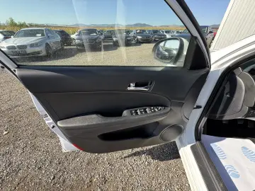 HYUNDAI I30    1.6 DIESEL    EURO 5