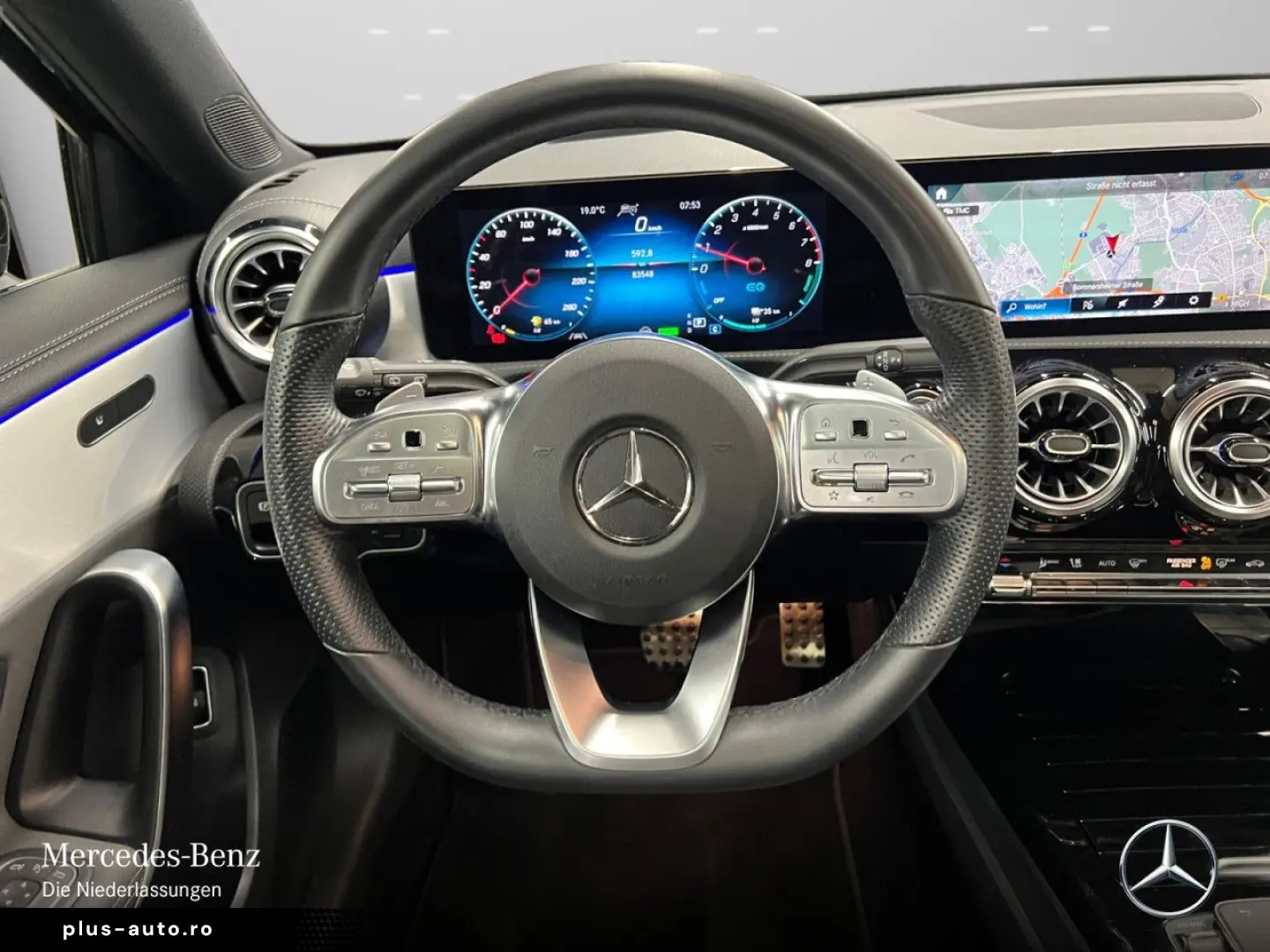 MERCEDES-BENZ A 250 e AMG Night LEDER Dist LED Pano &hellip;