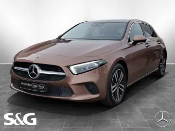 MERCEDES-BENZ A 180 DISTR  HEADUP KAMERA MBUX CARPLAY LED 17