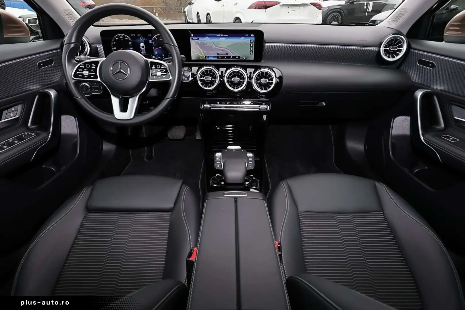 MERCEDES-BENZ A 180 DISTR  HEADUP KAMERA MBUX CARPLAY LED 17