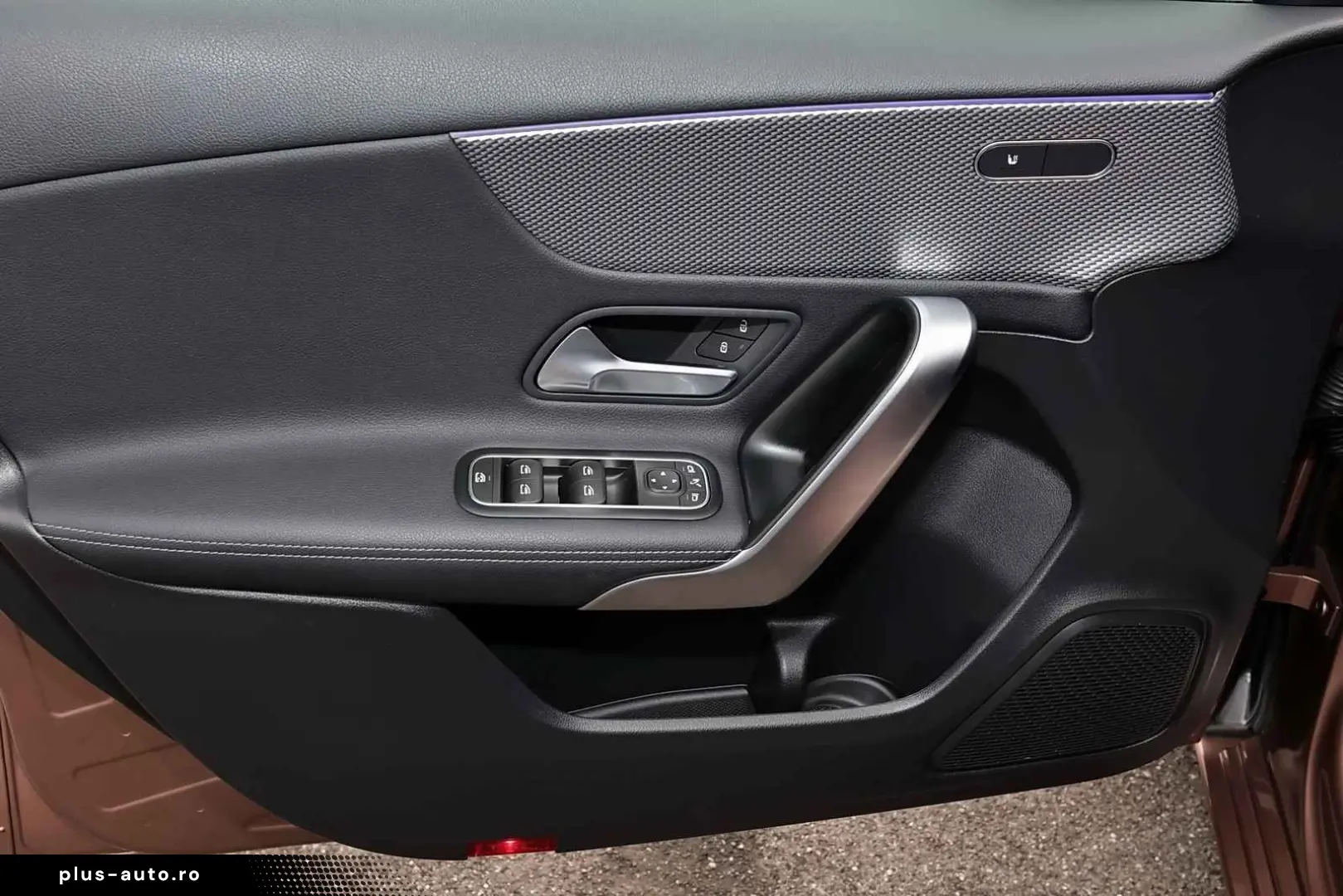 MERCEDES-BENZ A 180 DISTR  HEADUP KAMERA MBUX CARPLAY LED 17