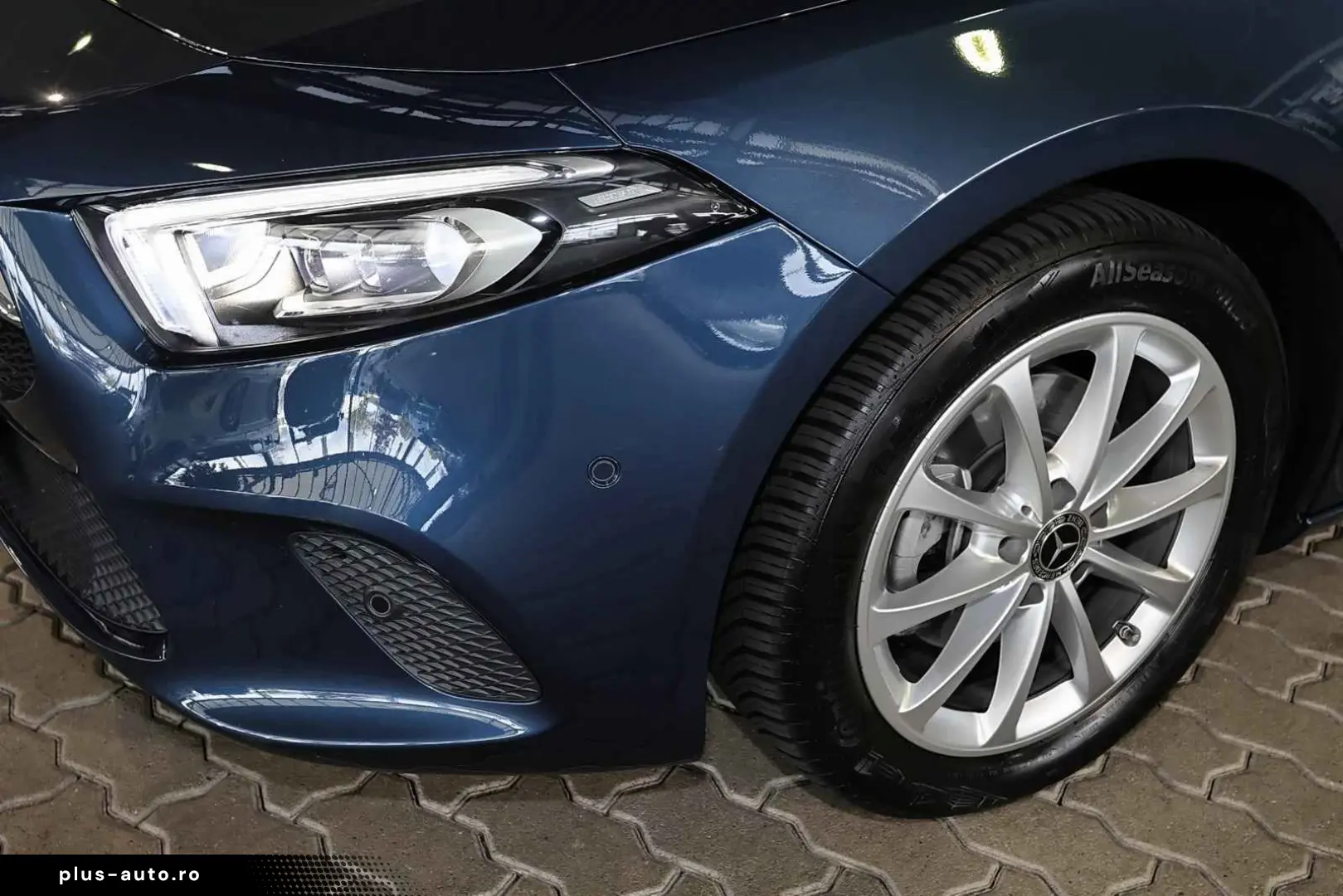 MERCEDES-BENZ A 200 4M TOTWINKEL 360  MEMORY HEADUP LED 17