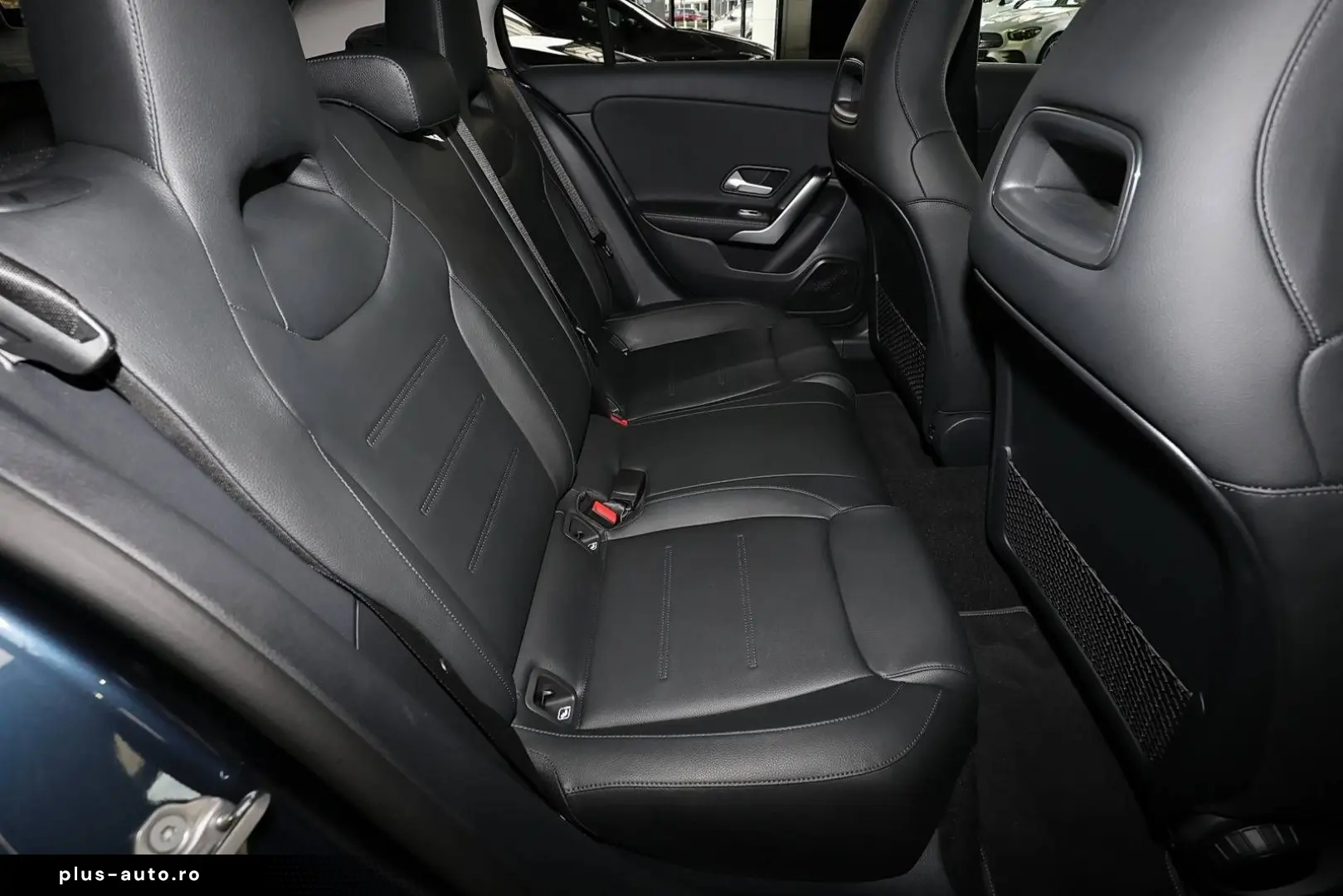 MERCEDES-BENZ A 200 4M TOTWINKEL 360  MEMORY HEADUP LED 17