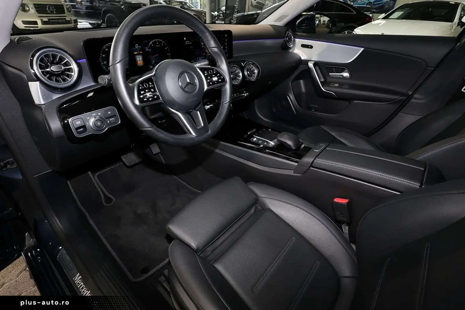 MERCEDES-BENZ A 200 4M TOTWINKEL 360  MEMORY HEADUP LED 17