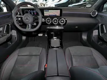 MERCEDES-BENZ A 200 AMG MBUX RüKam M-LED Night Totwi&hellip;