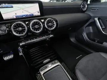 MERCEDES-BENZ A 200 AMG MBUX RüKam M-LED Night Totwi&hellip;