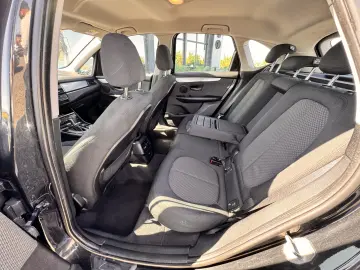 BMW 218d ACTIVE TOURER    AUTOMAT