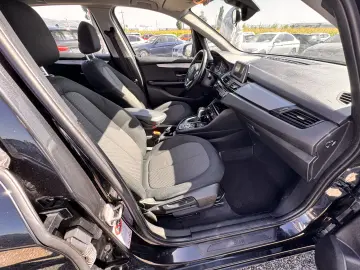 BMW 218d ACTIVE TOURER    AUTOMAT