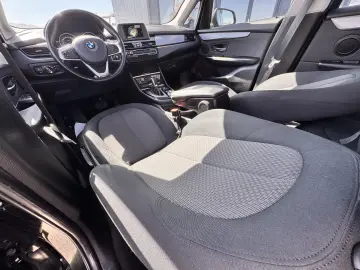 BMW 218d ACTIVE TOURER    AUTOMAT