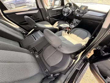BMW 218d ACTIVE TOURER    AUTOMAT