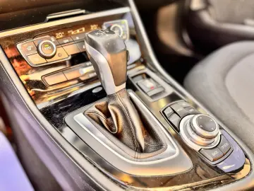 BMW 218d ACTIVE TOURER    AUTOMAT