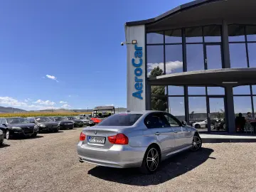 BMW 320d    FACELIFT