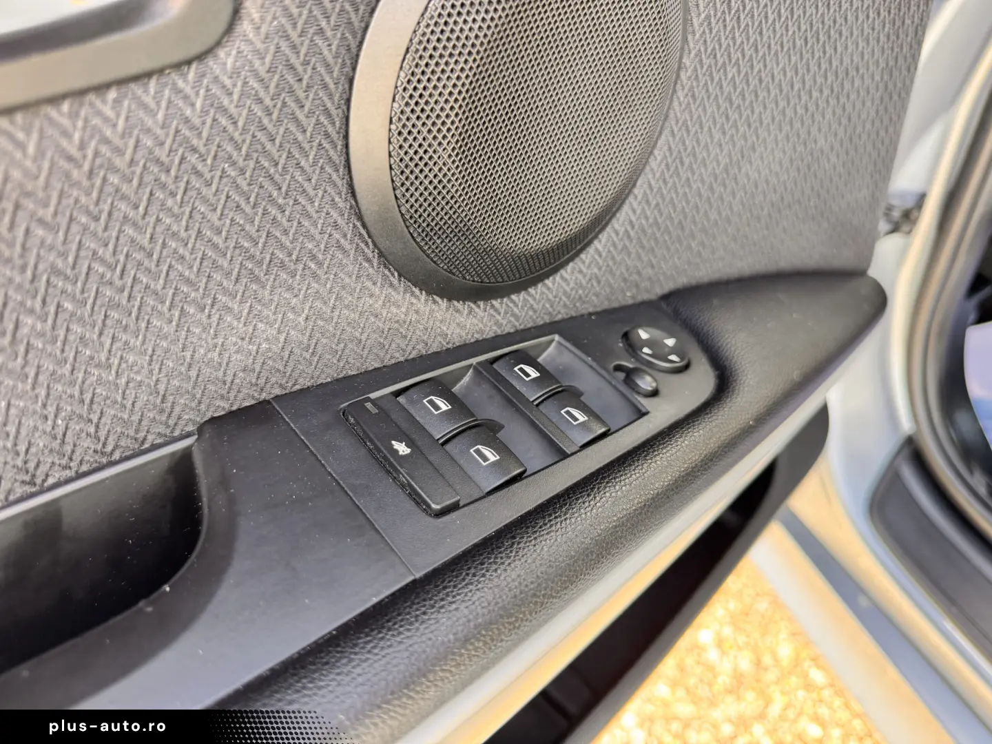 BMW 320d    FACELIFT