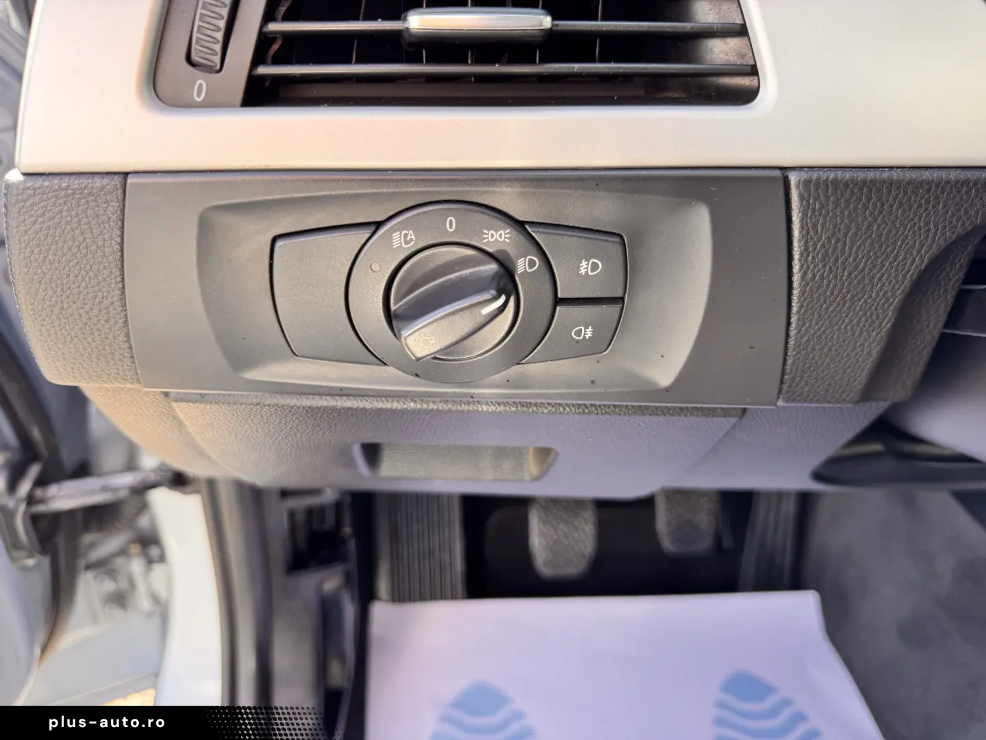 BMW 320d    FACELIFT