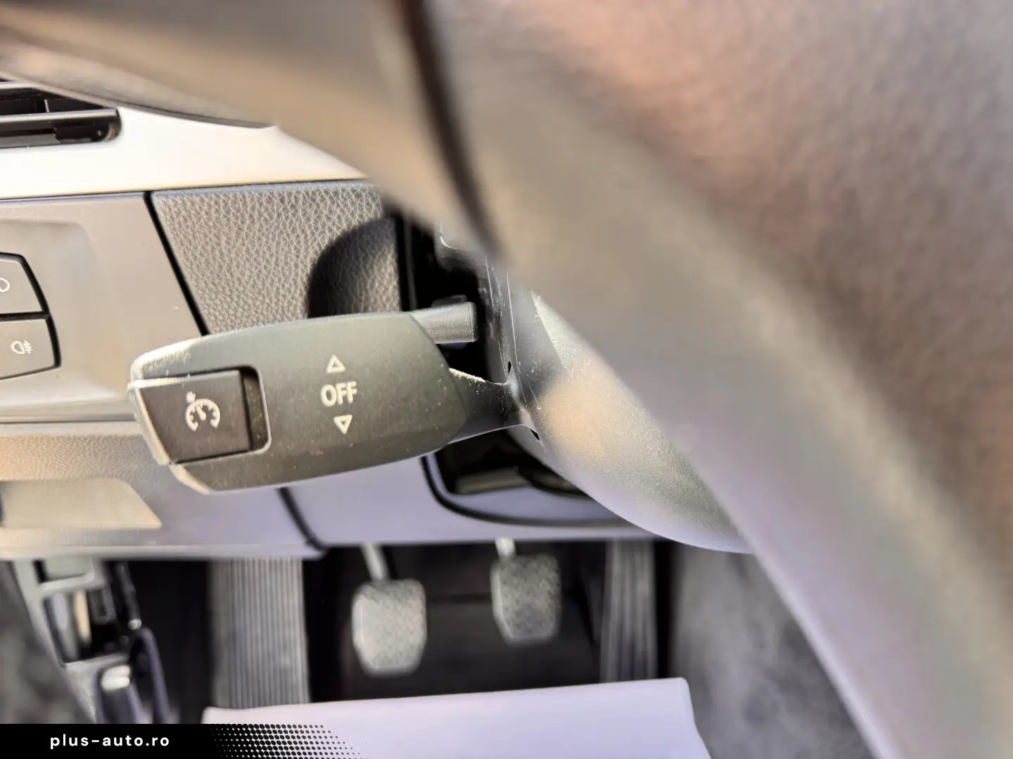 BMW 320d    FACELIFT