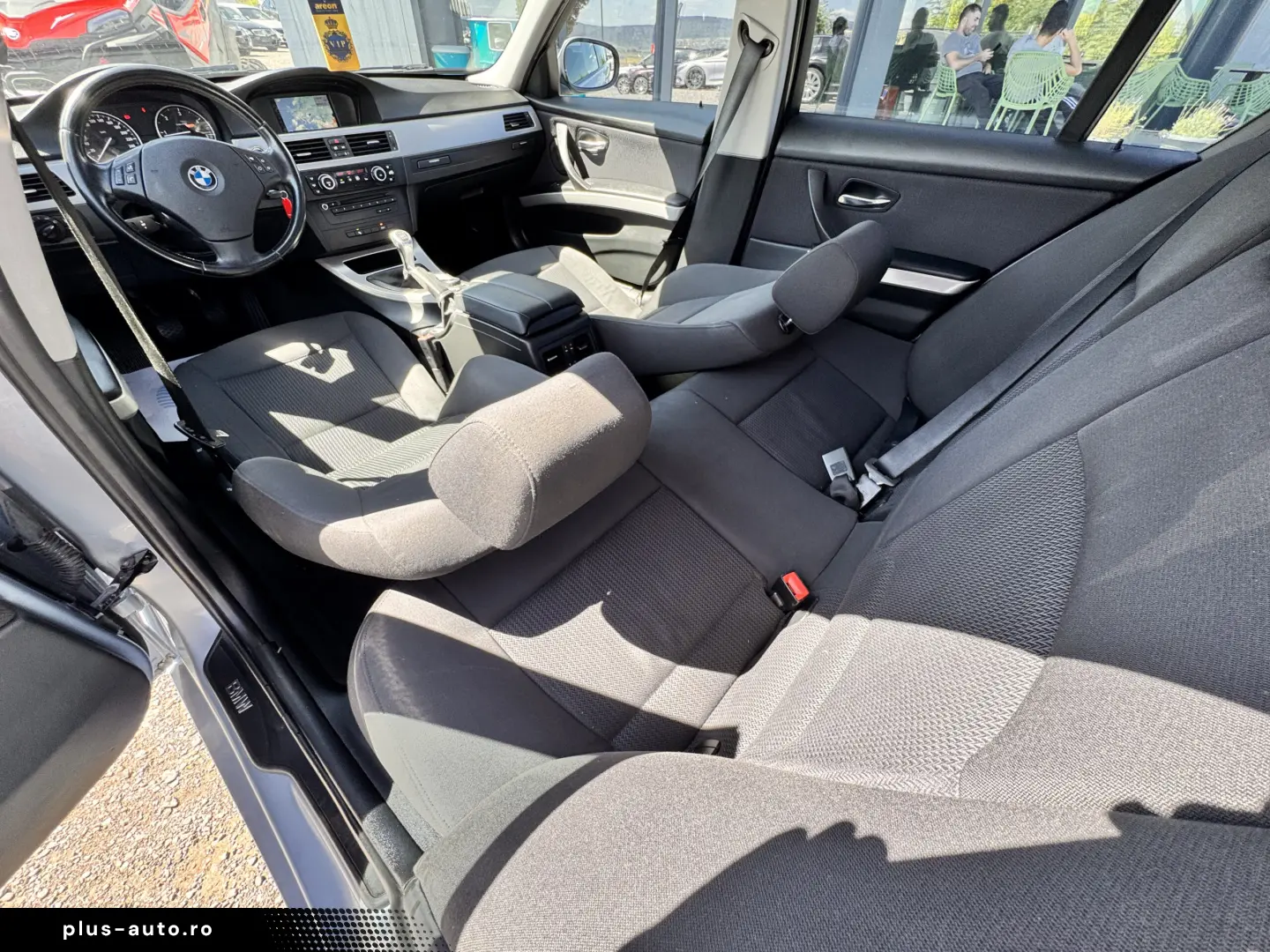 BMW 320d    FACELIFT