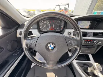 BMW 320d    FACELIFT