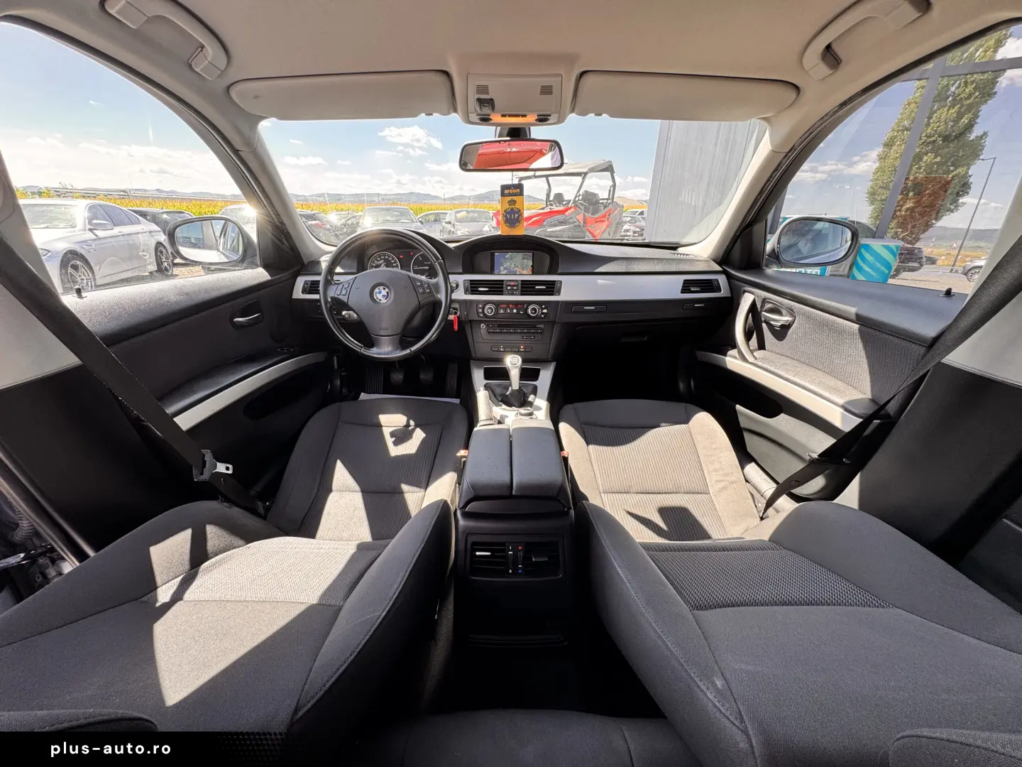 BMW 320d    FACELIFT