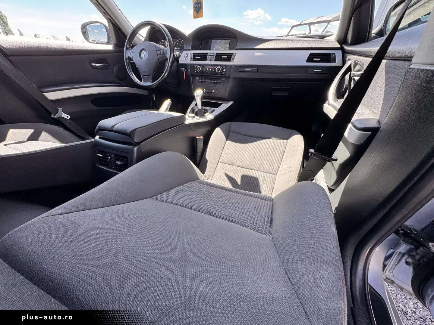 BMW 320d    FACELIFT