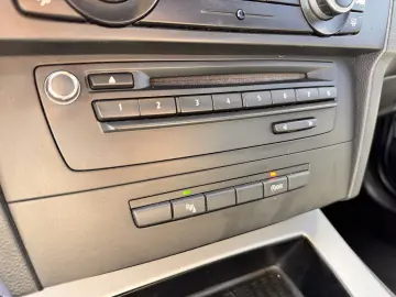 BMW 320d    FACELIFT