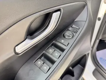 HYUNDAI I30    UNIC PROPRIETAR