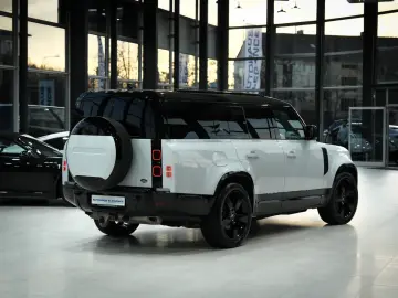 LAND ROVER Defender 130 X-Dynamic SE 8-SITZE MATRIX MERDIAN