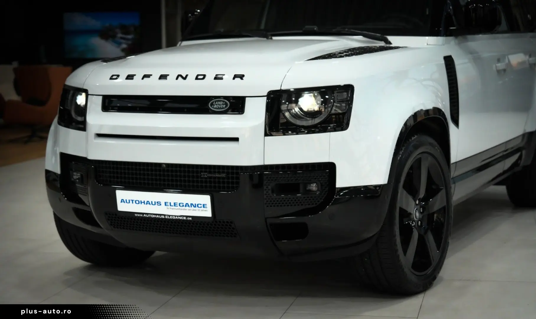 LAND ROVER Defender 130 X-Dynamic SE 8-SITZE MATRIX MERDIAN