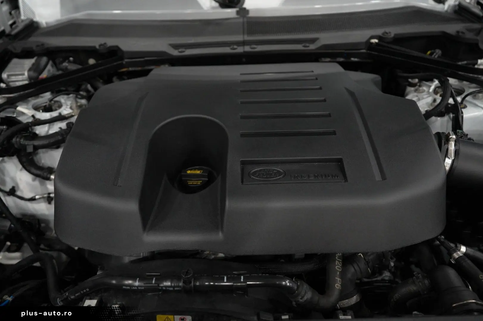 LAND ROVER Defender 130 X-Dynamic SE 8-SITZE MATRIX MERDIAN