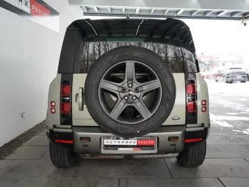 LAND ROVER Defender 110 X-Dynamic SE PANO 14W 360 CAM 20z
