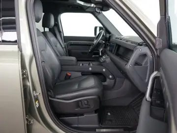 LAND ROVER Defender 110 X-Dynamic SE PANO 14W 360 CAM 20z