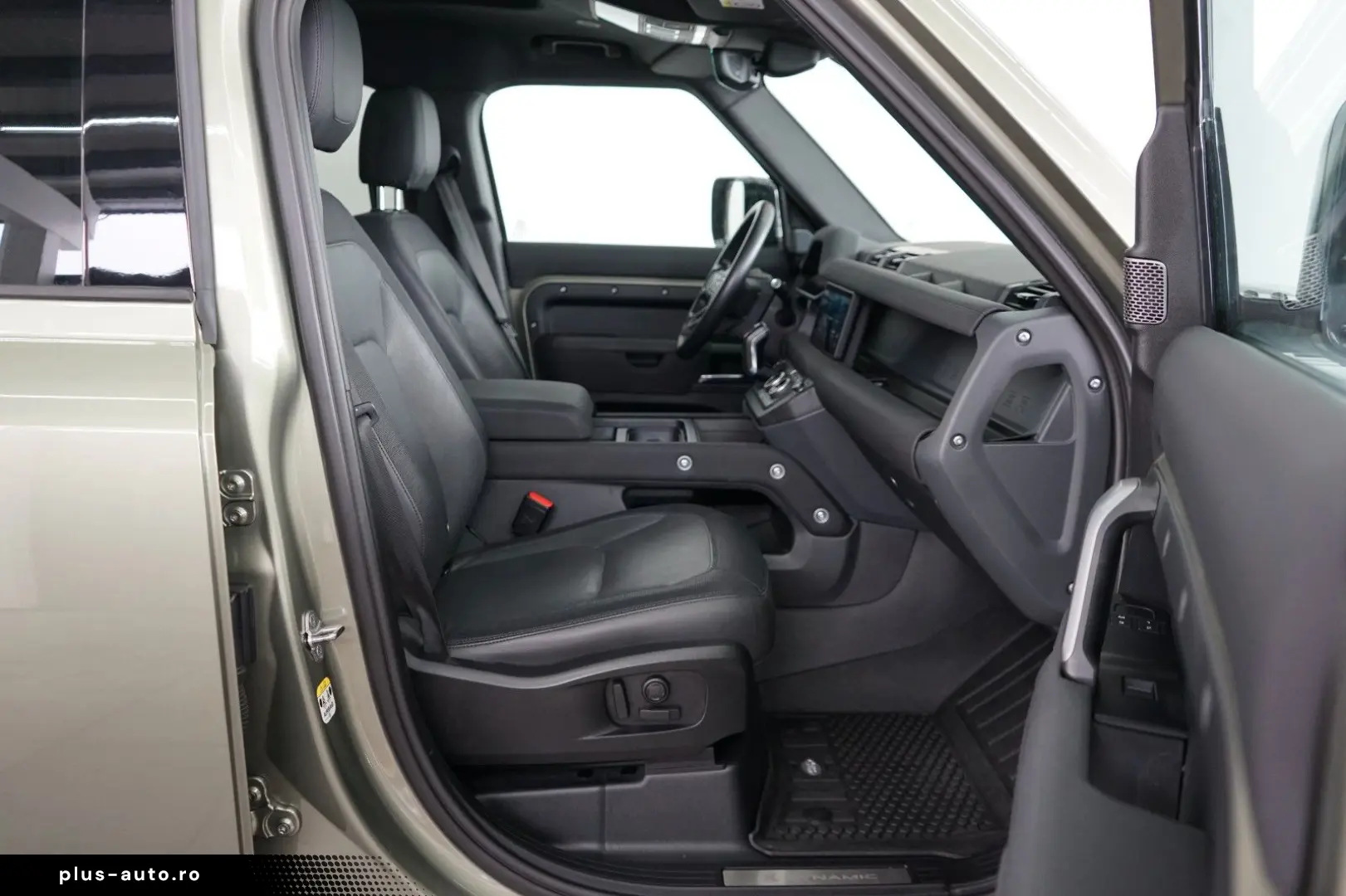 LAND ROVER Defender 110 X-Dynamic SE PANO 14W 360 CAM 20z