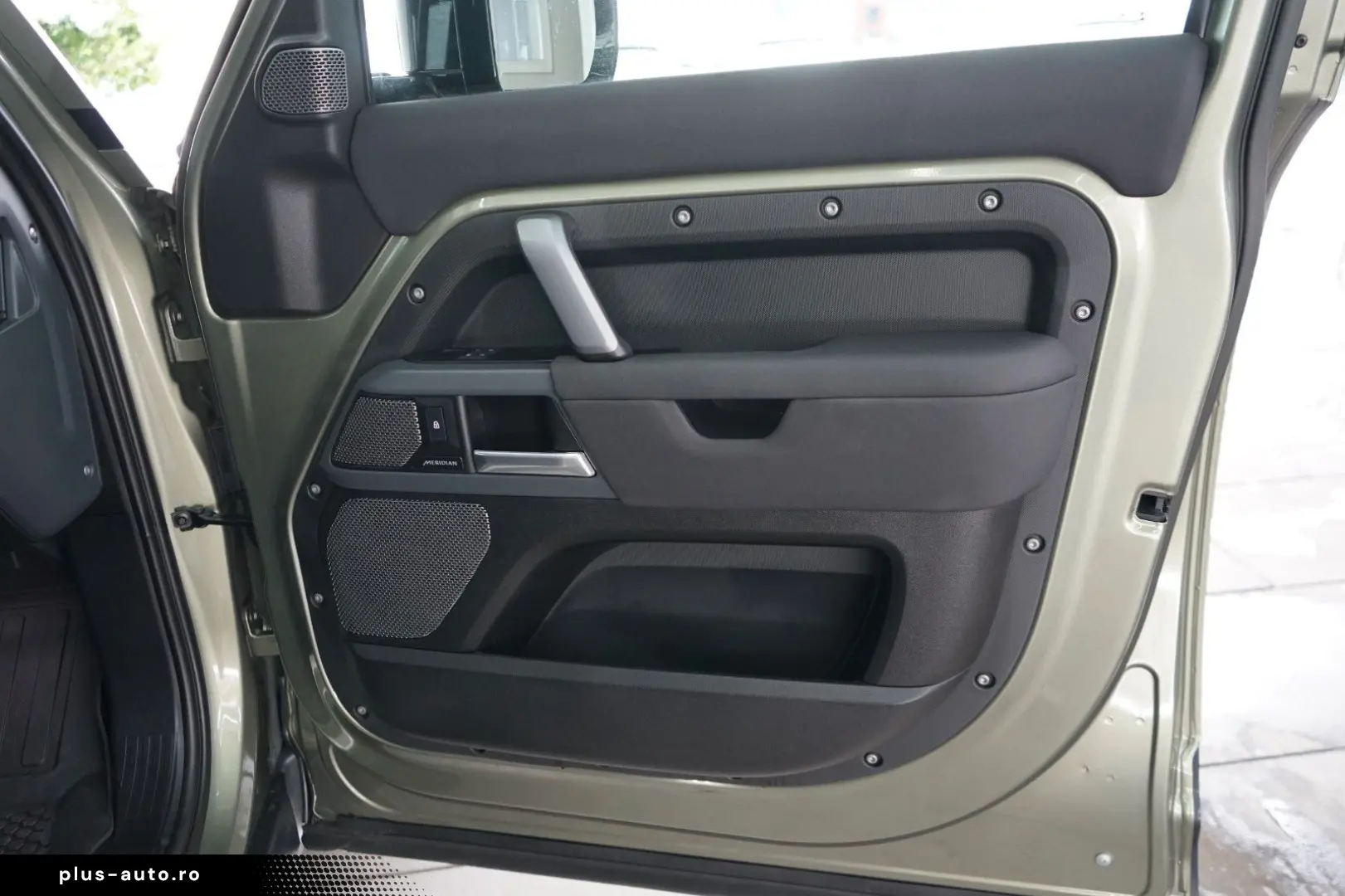 LAND ROVER Defender 110 X-Dynamic SE PANO 14W 360 CAM 20z