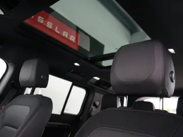 LAND ROVER Defender 110 X-Dynamic SE PANO 14W 360 CAM 20z