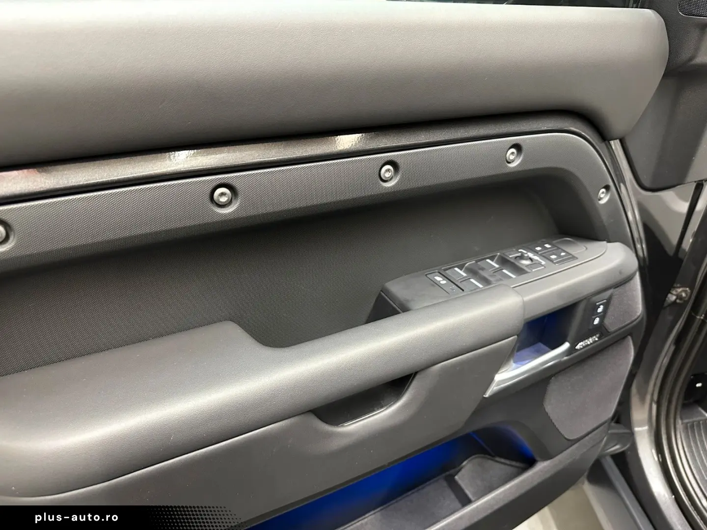 LAND ROVER Defender 110 X-Dynamic HSE  1. HAND PANO MEMORY