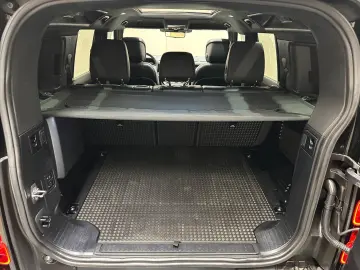 LAND ROVER Defender 110 X-Dynamic HSE  1. HAND PANO MEMORY