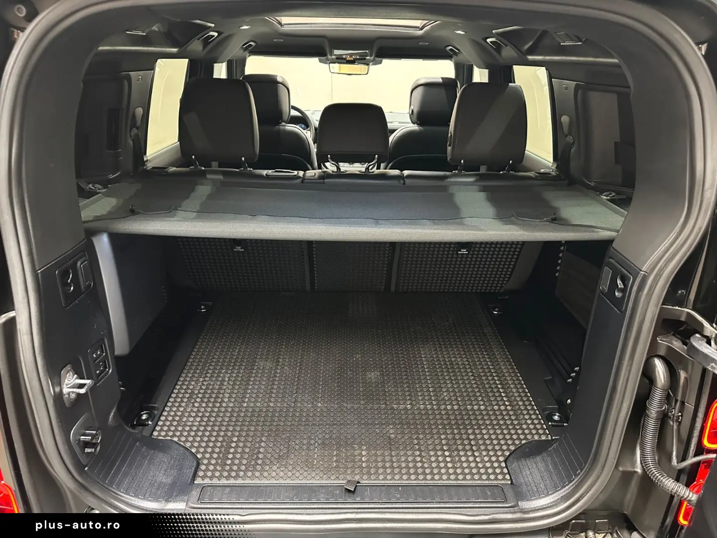 LAND ROVER Defender 110 X-Dynamic HSE  1. HAND PANO MEMORY