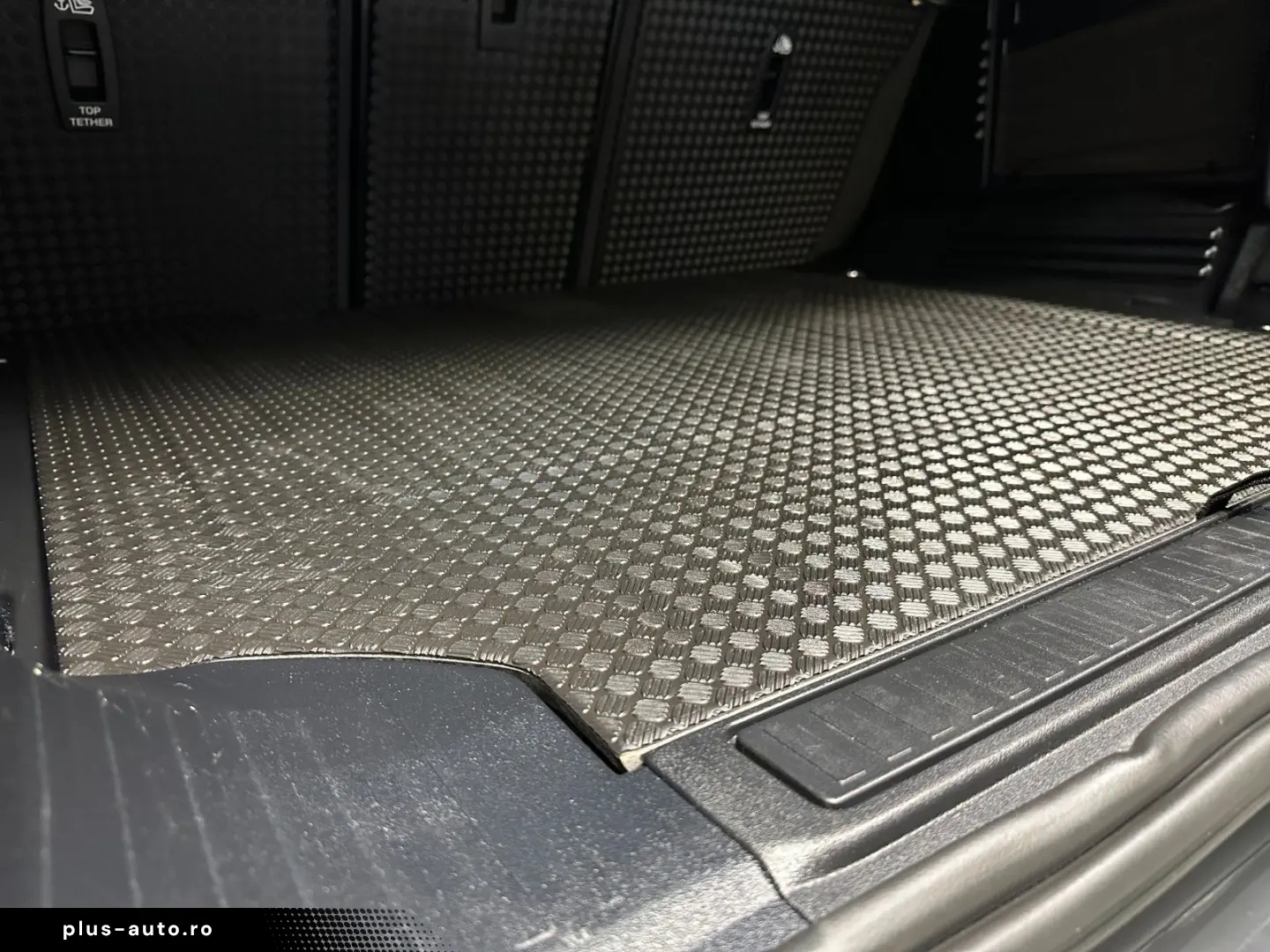 LAND ROVER Defender 110 X-Dynamic HSE  1. HAND PANO MEMORY