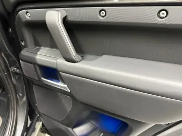 LAND ROVER Defender 110 X-Dynamic HSE  1. HAND PANO MEMORY