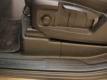 LAND ROVER Defender 90 D200 S Paket Winter