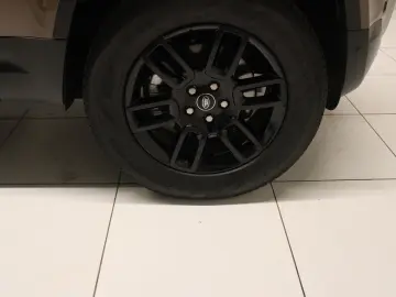 LAND ROVER Defender 90 D200 S Paket Winter