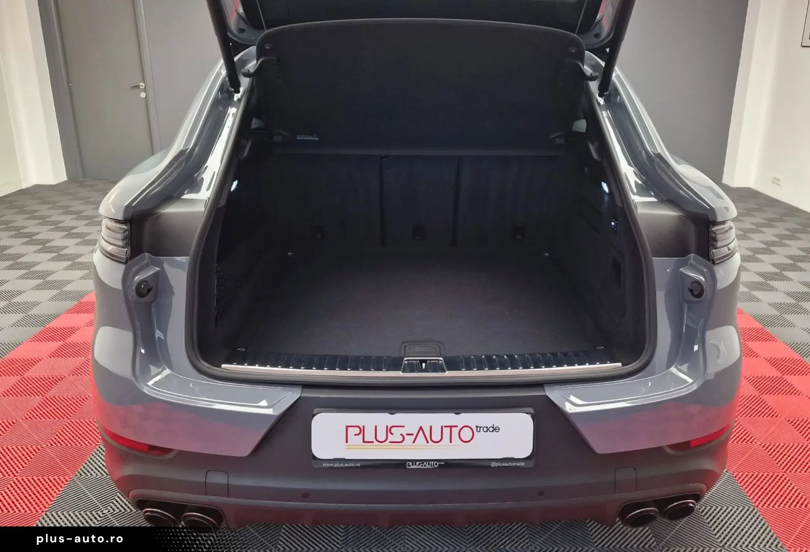 Porsche Cayenne S Coupe V8