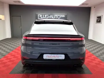 Porsche Cayenne S Coupe V8