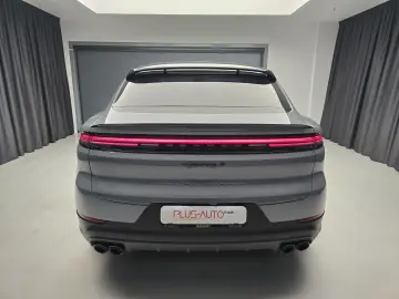 Porsche Cayenne S Coupe V8