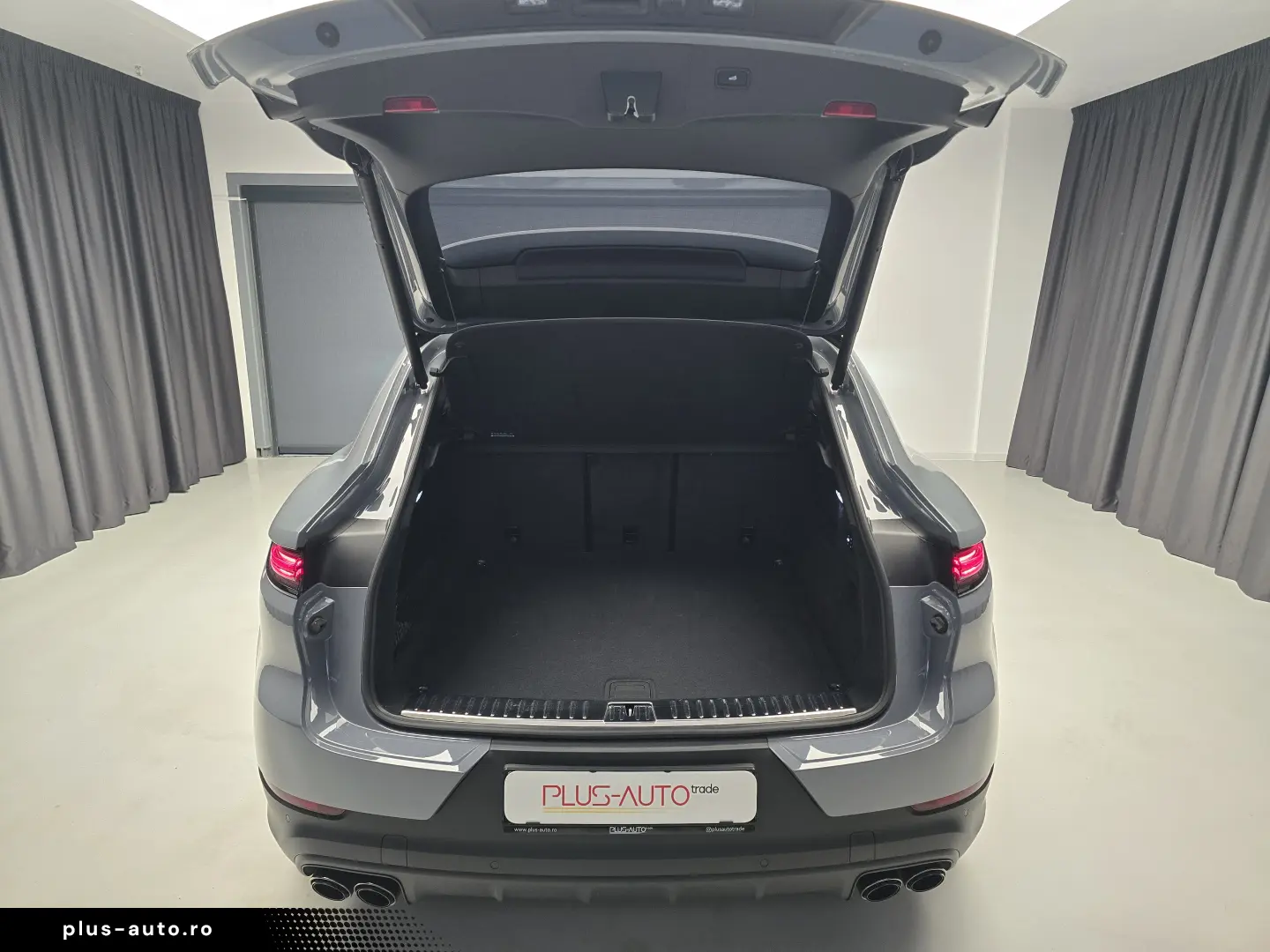 Porsche Cayenne S Coupe V8