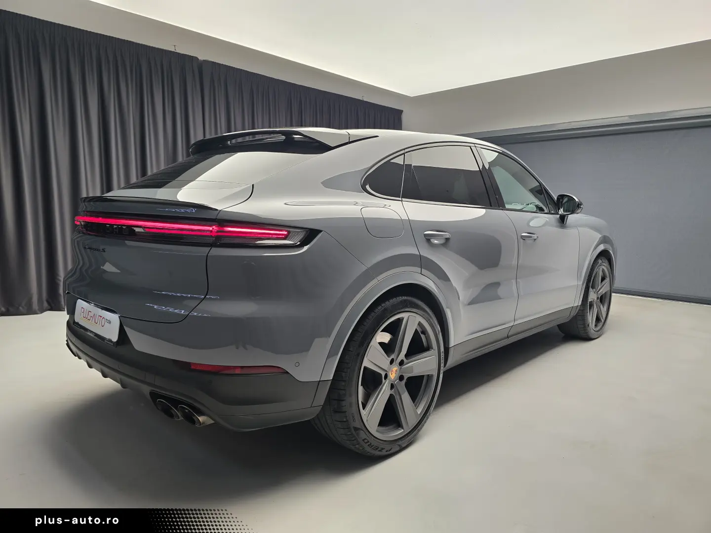 Porsche Cayenne S Coupe V8