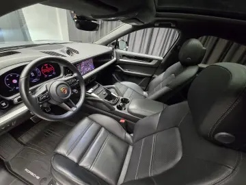 Porsche Cayenne S Coupe V8