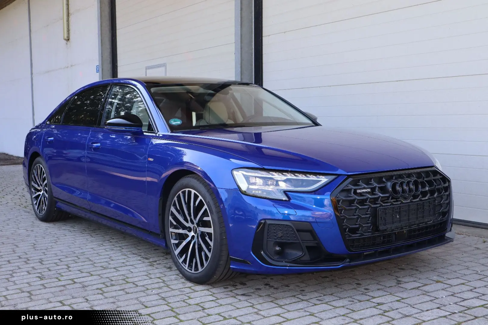 AUDI A8L 60 TFSIe EXCLUSIVE S-LINE