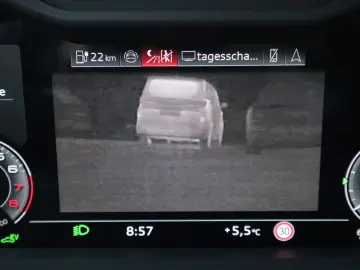 AUDI A8L 60 TFSIe EXCLUSIVE S-LINE