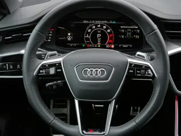 AUDI RS 6 Performance Matrix B&O Massage HuD