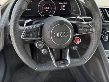 AUDI R8 Coupe 5.2 FSI RWD PERFORMANCE